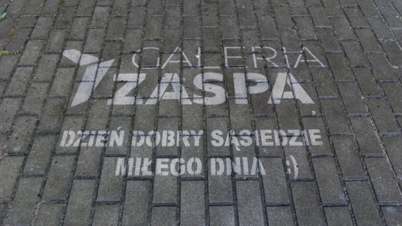 Galeria Zaspa wita się z sąsiadami ekologicznym graffiti